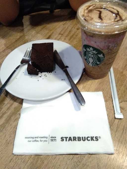 Starbucks - Graha Pena 1