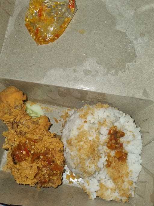 Ayam Goreng Nelongso - Siwalankerto 1