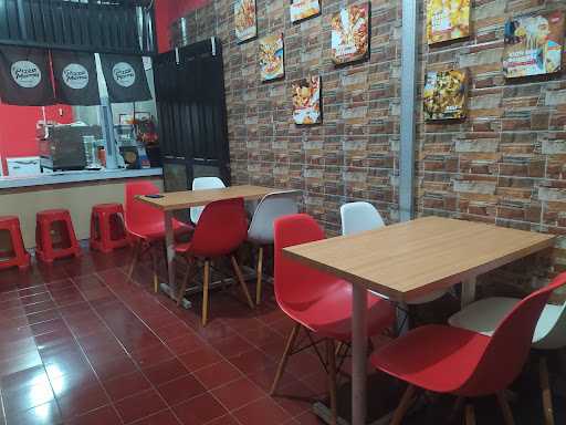 Kinan Pizza Mama Surabaya 7