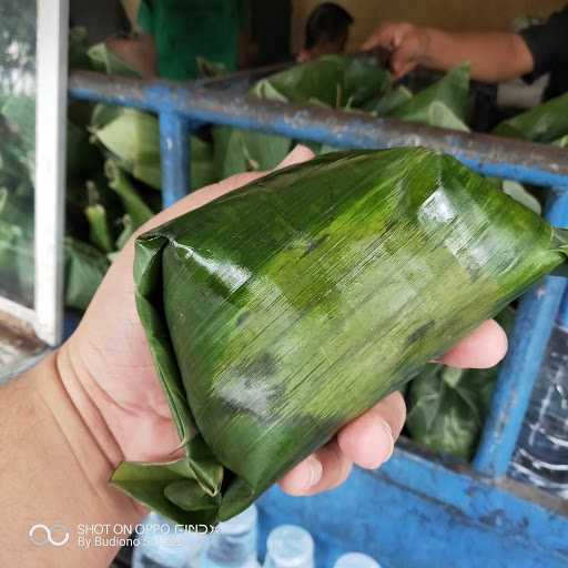 Nasi Bungkus Daun Pak Main 5