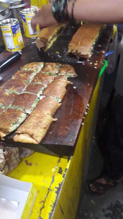 Hoiland Martabak Dan Terang Bulan 4