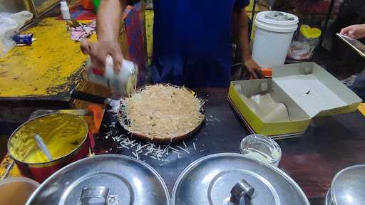 Hoiland Martabak Dan Terang Bulan 5