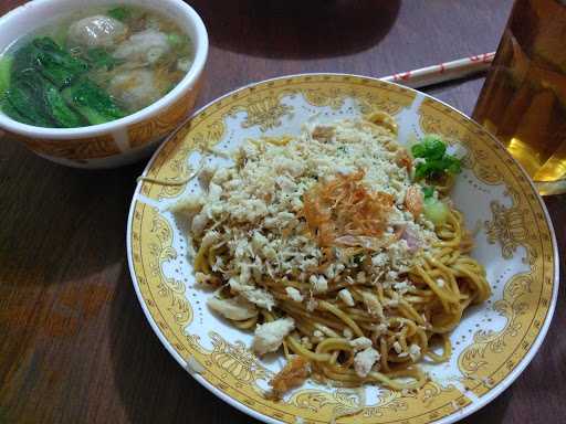 Mie Baso Akup Bumi Adipura 5