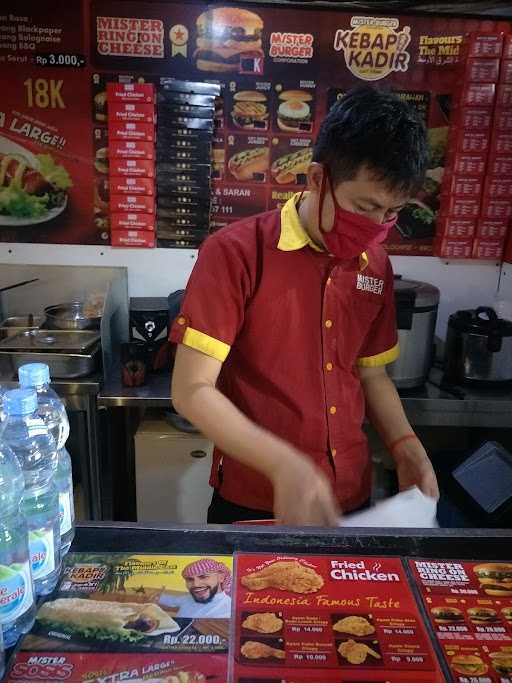 Mister Burger Stasiun Tugu Yogyakarta 7