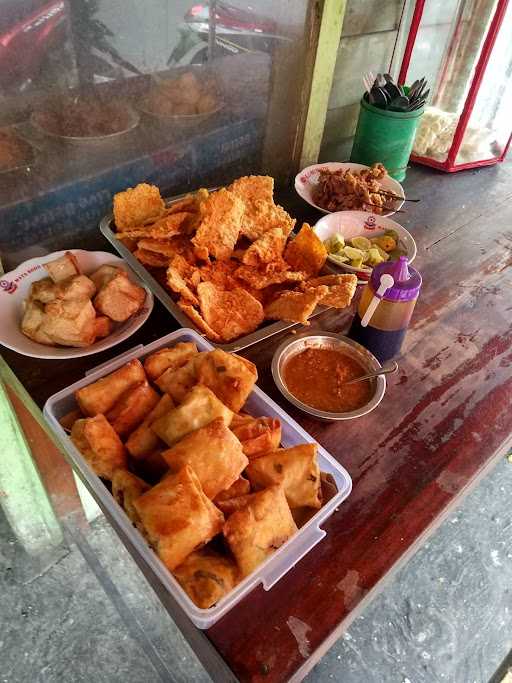 Soto Ayam Kampung Dan Daging Sapi Pak Gendut 9