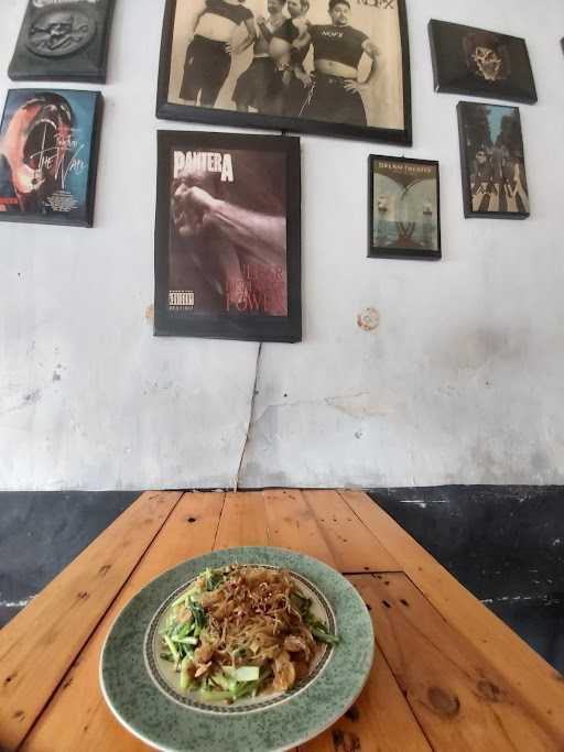 Ayam Geprek 21 & Warkop Rute 21 7