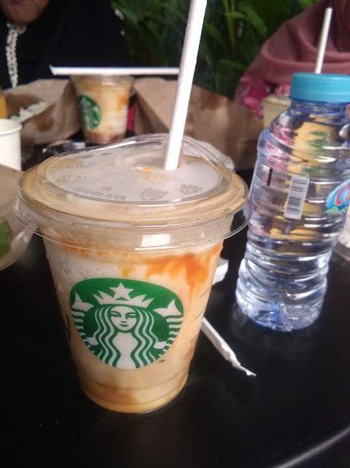 Starbucks - Grand City Surabaya 6