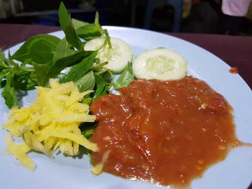 Ayam Goreng - Ikan Bakar Kencana 8