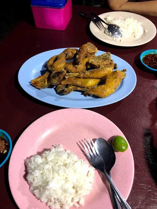 Ayam Goreng - Ikan Bakar Kencana 4