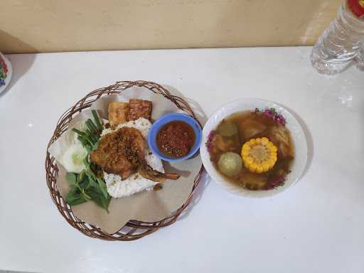 Depot Ayam Goreng Bu'Ongko 5