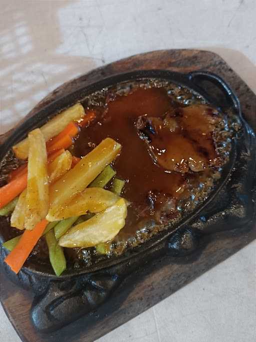 Kebacut Uempuk Steak 3