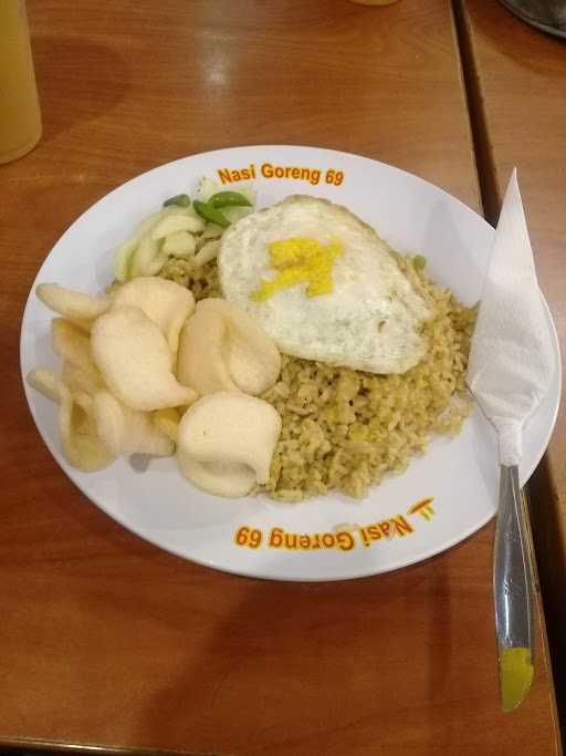 Richeese Factory - Plaza Surabaya 9