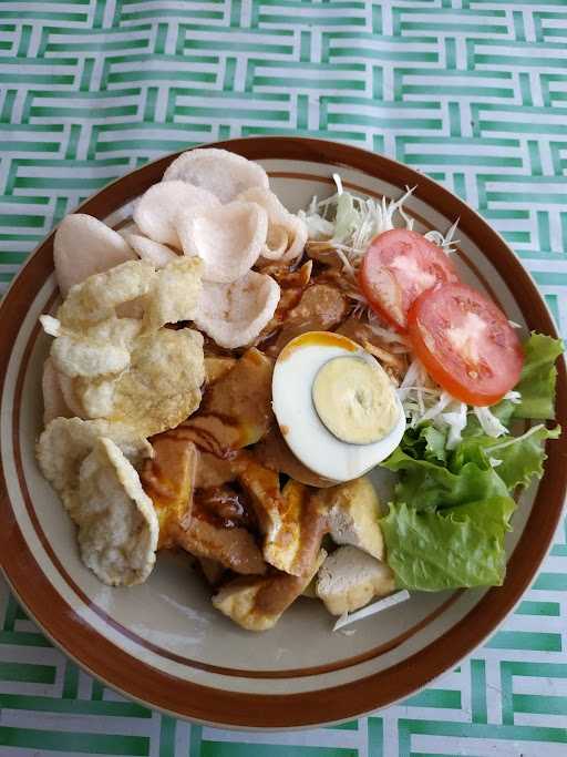 Lontong Tahu Gimbal Dan Gado-Gado Bu Sri Widuri 4