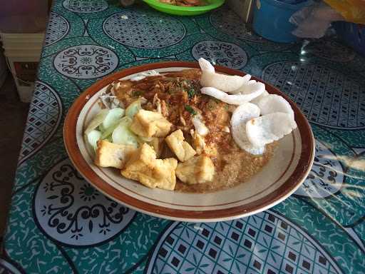 Lontong Tahu Gimbal Dan Gado-Gado Bu Sri Widuri 8