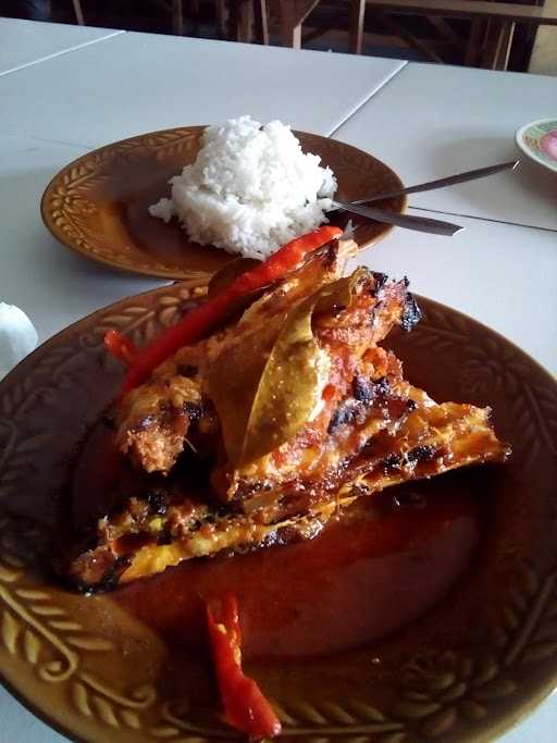 Ayam Bakar Kalasan Ibu Idah 5