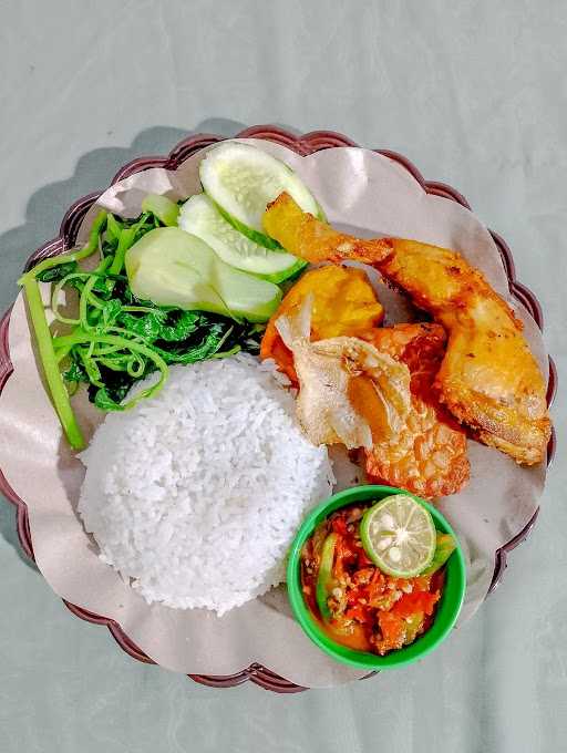 Nasi Tempong Mbok Ninis 1