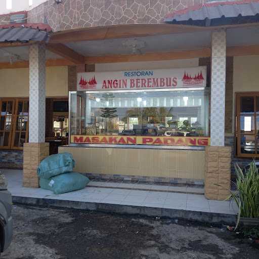 Rumah Makan Angin Berembus 7