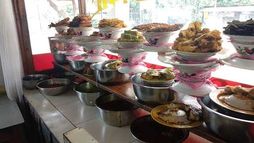 Rumah Makan Mato Aie 2