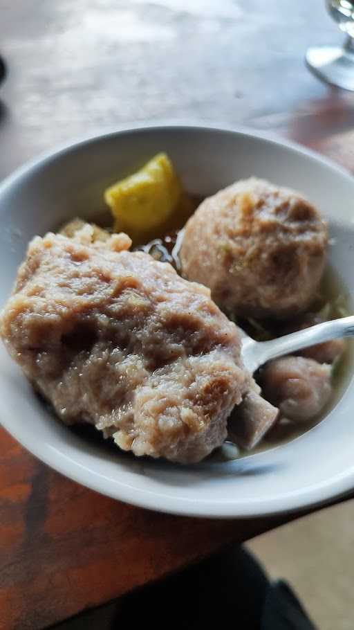 Bakso Babi Wira 1