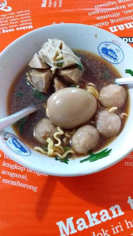 Bakso & Mie Ayam Solo Monggo Mas 4 7