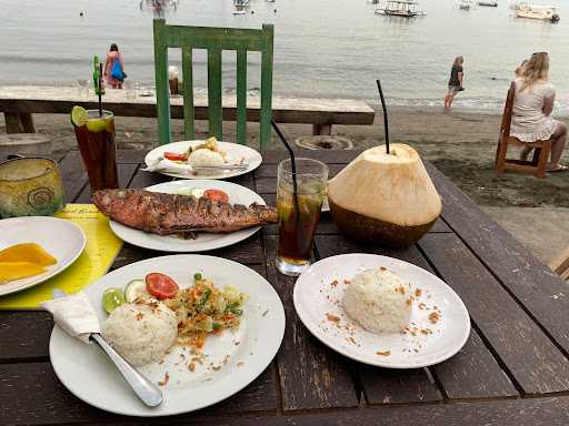 Dimpil Beachbar And Resto 2