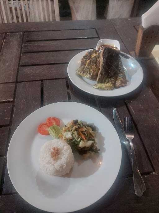 Dimpil Beachbar And Resto 4