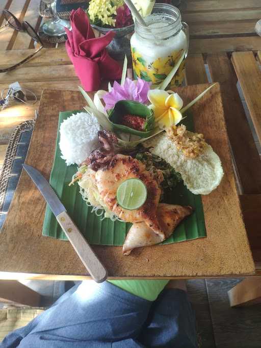 Warung Tirta Sari 7