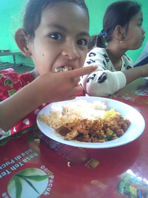 Warung Nasi Barokah Ibuk Munawarah Has Ayam Kampung 6