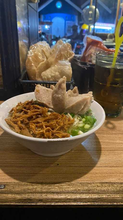 Mie Ayam & Bakso Pak Tom 4