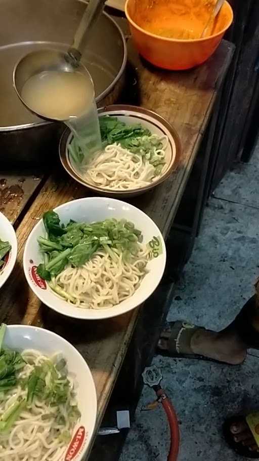 Mie Ayam & Bakso Pak Tom 8