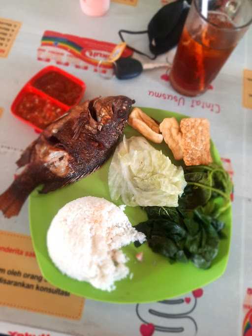 Warung Nasi Tempong Mbak Rida 7