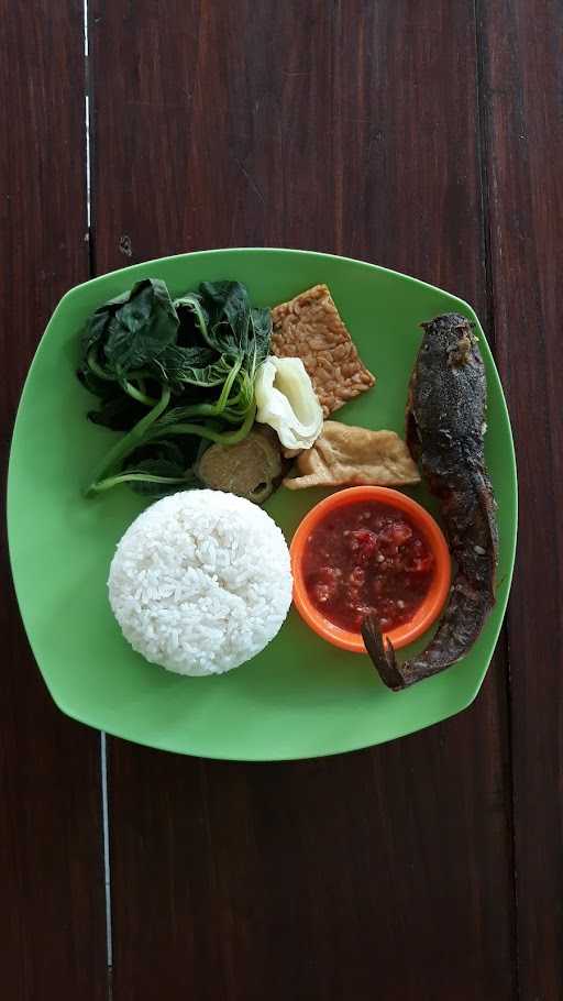 Warung Nasi Tempong Mbak Rida 1