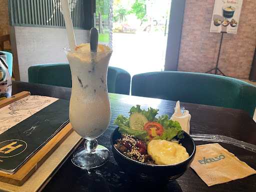 Hedon Cafe & Resto Banyuwangi 1