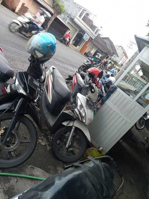 Warung Bakso Mbak Iin 6