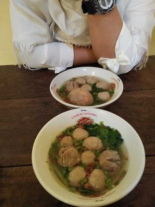 Bakso & Mie Ayam Pamor 3