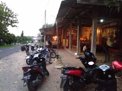 Warkop Angkringan Boga Ndomblong 9