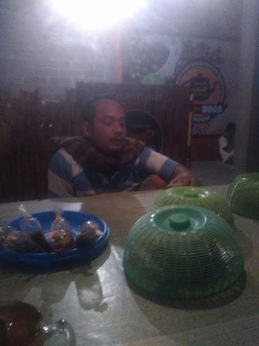 Warkop Angkringan Boga Ndomblong 4