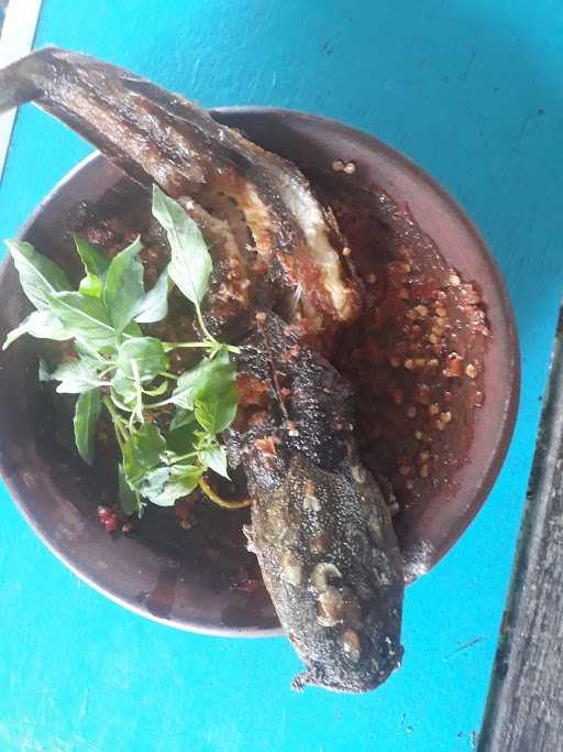 Warung Nasi Neng Tun 4