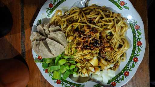 Mie Ayam & Bakso Utomo 8