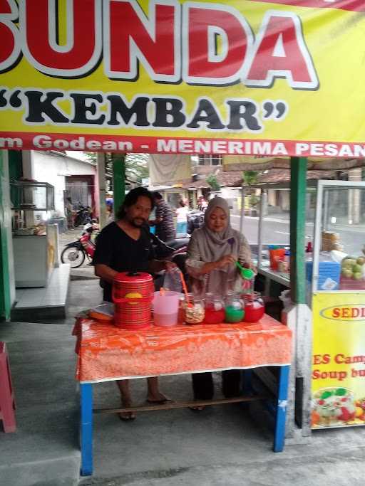 Warung Makan Khas Sunda Kembar 9