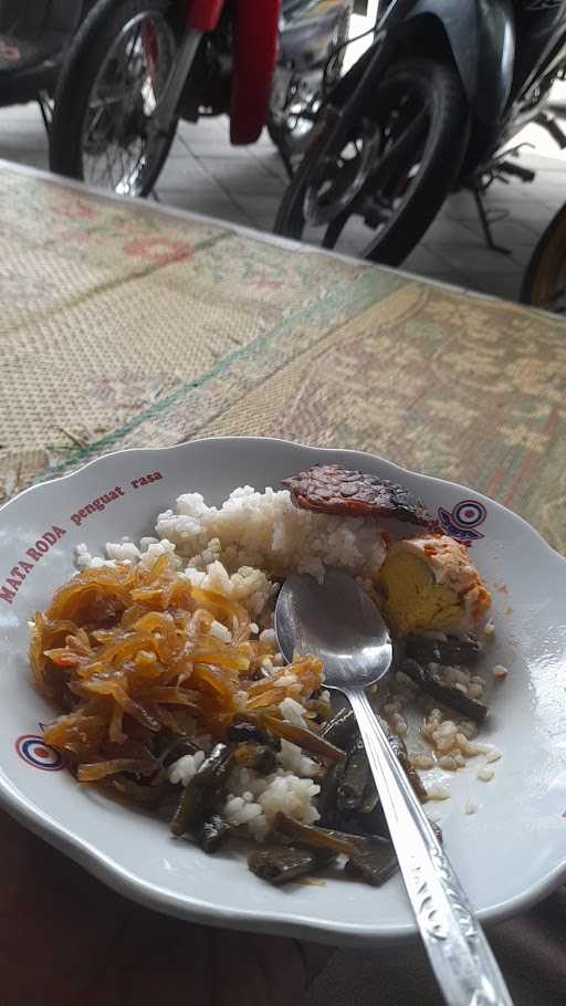 Warung Nasi Mbak Apri 2