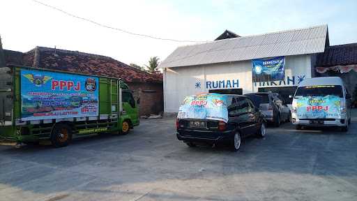 Rumah Makan Pelangi 2