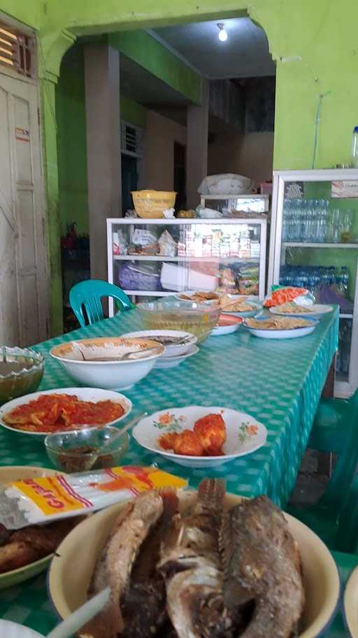 Warung Makan Mamake 6