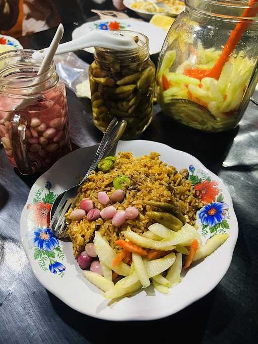 Warung Nasi Goreng Hidup Baru 9