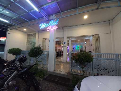 Wallet Cafe & Resto 7