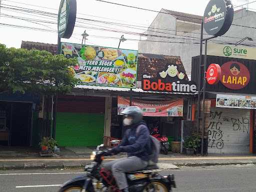 Boba Time Karang Malang / Uny 10