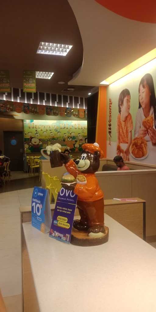 A&W Restoran - Plaza Ambarrukmo 5