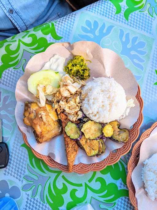 Ayam Penyet Lombok Ijo Kuku...Kuruy 1