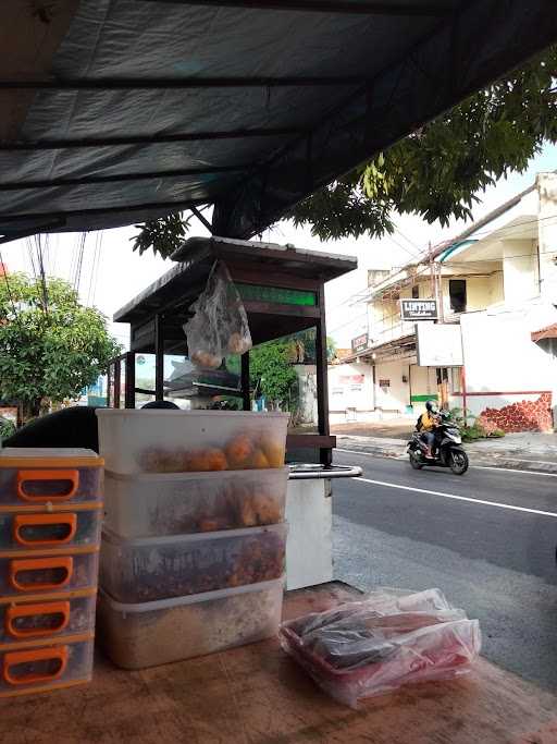 Bubur Ayam Jakarta & Nasi Uduk Putri 10