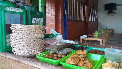 Lesehan Dan Angkringan Mbok Geg Nira 2